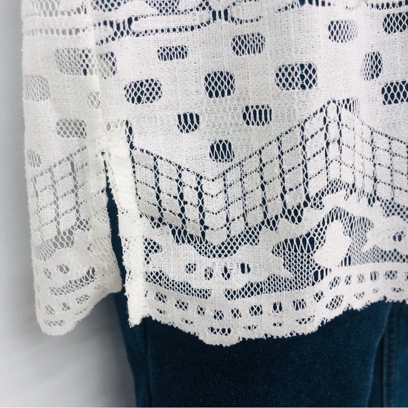 Cabi Prudence Ivory Lace Sleeveless Top - Picture 9 of 16